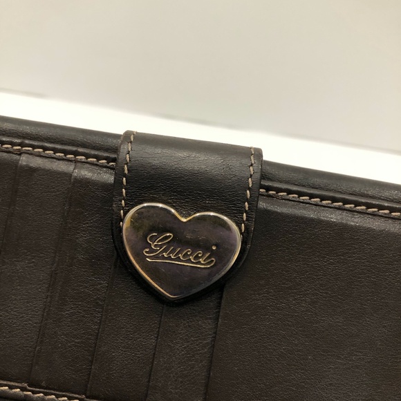 Gucci Brown GG Canvas Heart Plate Long Wallet Sku#84585 (Gently used) - Picture 12 of 16
